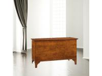 Foto cassapanca in legno lineare con piedi sagomati per arredamenti in stile classico