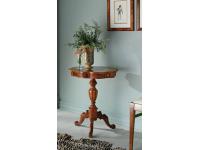 Foto tavolino in legno tondo con gamba tornita centrale ed intaglio in stile classico arte povera