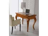 Foto scrittoio in legno con gambe sagomate ed 1 cassetto in stile classico arte povera