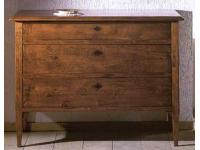 Foto comò in legno per arredamenti in stile rustico classico con 3 cassetti piedi a spada
