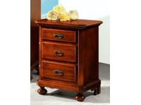 Foto comodino in legno in stile classico arte povera con 3 cassetti piedi a cipolla