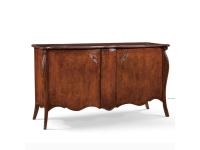 Foto credenzina in legno 2 ante sagomate con intagli per arredamenti in stile classico arte povera