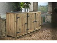 Foto credenza in legno vecchio per arredi in stile rustico country mobile 3 ante