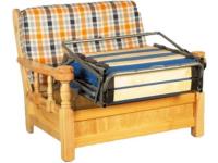 Foto poltrona letto in legno stile rustico