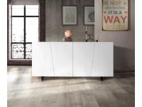 Foto base 4 ante con piedi in ferro in stile country moderno in abete bianco spazzolato