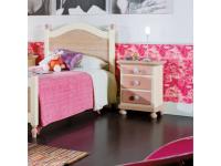 Foto comodino 3 cassetti stile rustico country color rosa e bianco