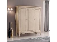 Foto armadio in legno con 3 ante in stile classico moderno contemporaneo