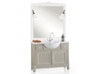 Foto mobile bagno classico in legno con lavabo mineralmarmo con specchiera