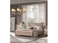 Foto letto matrimoniale in legno