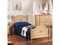 Foto letto singolo in legno colore avorio anticato con profili rosa antico per arredi in stile decorato