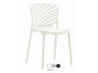 Foto sedie impilabili in polipropilene per arredo trattoria pizzeria bar interno - esterno.