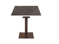 Foto tavoli campobasso con base ghisa bronzo + piano hpl stratificato antracite per bar ristorante