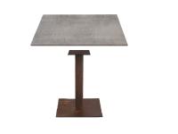 Foto tavoli caltanissetta con base ghisa bronzo + piano stratificato hpl grigio cemento bar ristorante