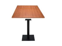 Foto tavoli genova con base ghisa nera e piano ciliegio per bar ristorante birreria