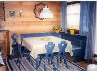 Foto soggiorno taverna cucina in legno colore azzurro per arredamenti stile rustico country provenzale