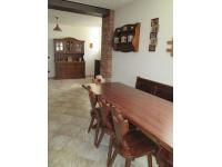 Foto mobili rustici country tirolesi in legno massello di pino per arredamento taverne cucine case montagna