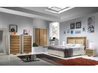 Foto camera da letto matrimoniale in legno per arredi in stile moderno