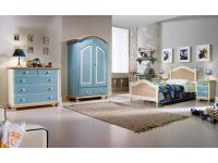 Foto camera da letto in legno di abete in stile rustico country color azzurro per abitazioni hotel alberghi b&b