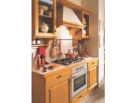 Foto cucina in stile rustico country provenzale in legno massello color miele per arredo baite chalet case in montagna