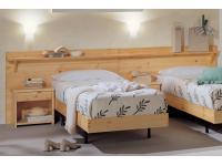 Foto testata letto camere albergo hotel agriturismo in legno massello di pino color naturale e giroletto accostabili